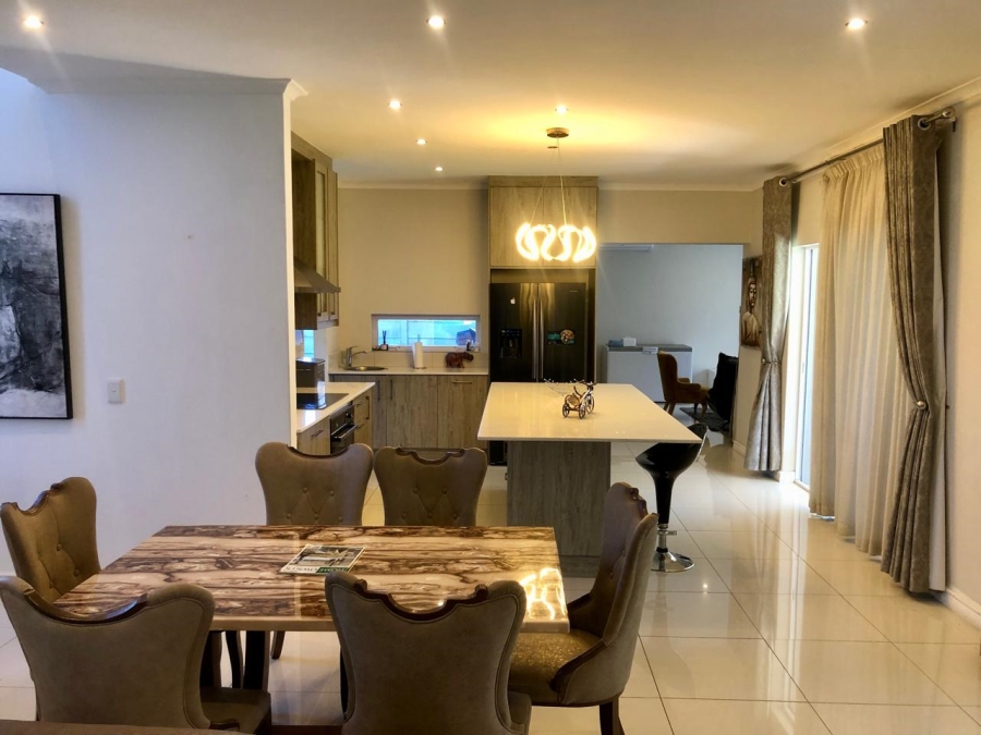 4 Bedroom Property for Sale in Parklands North Western Cape